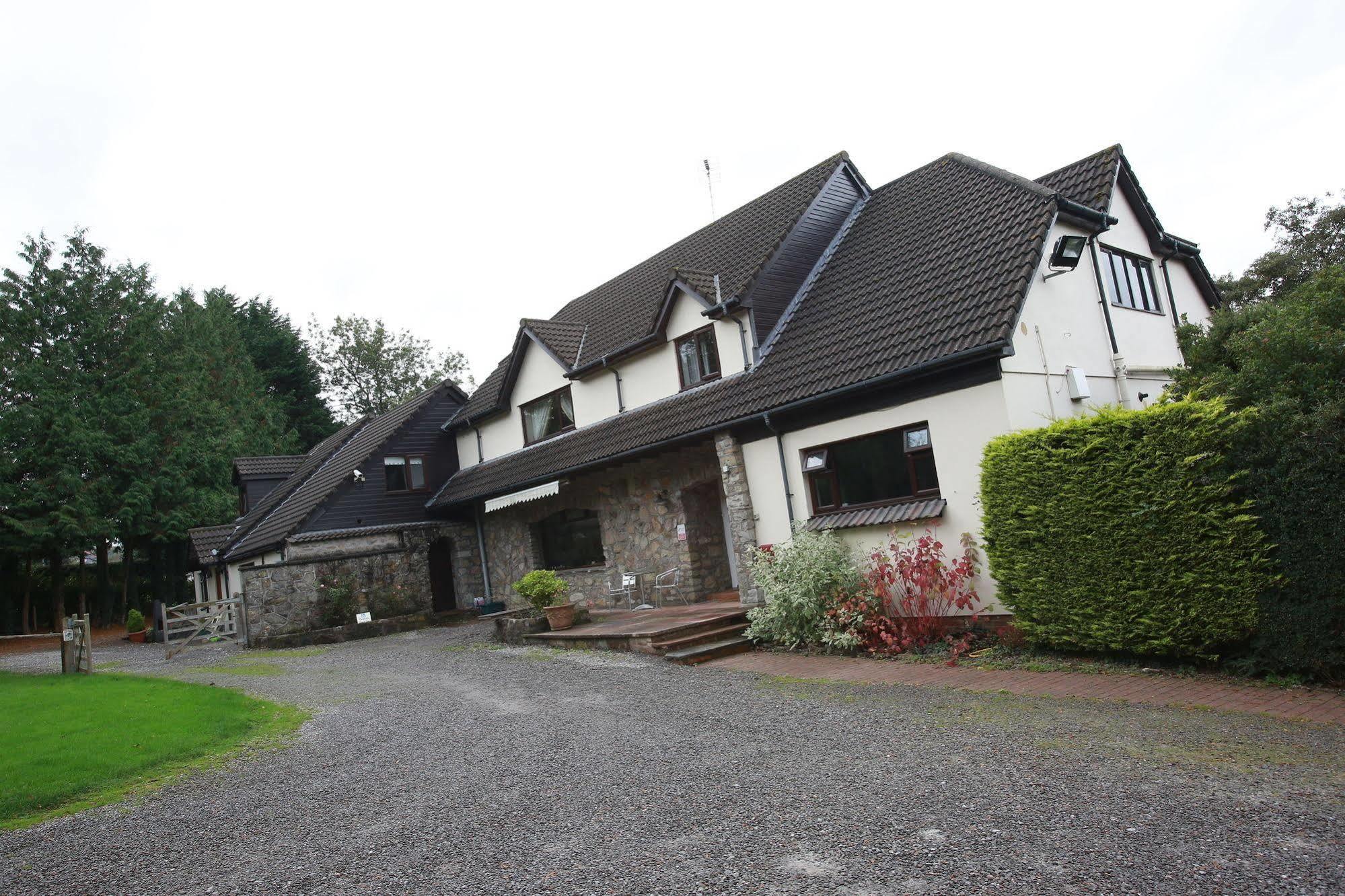 Ewenny Farm Guest House Bridgend Kültér fotó