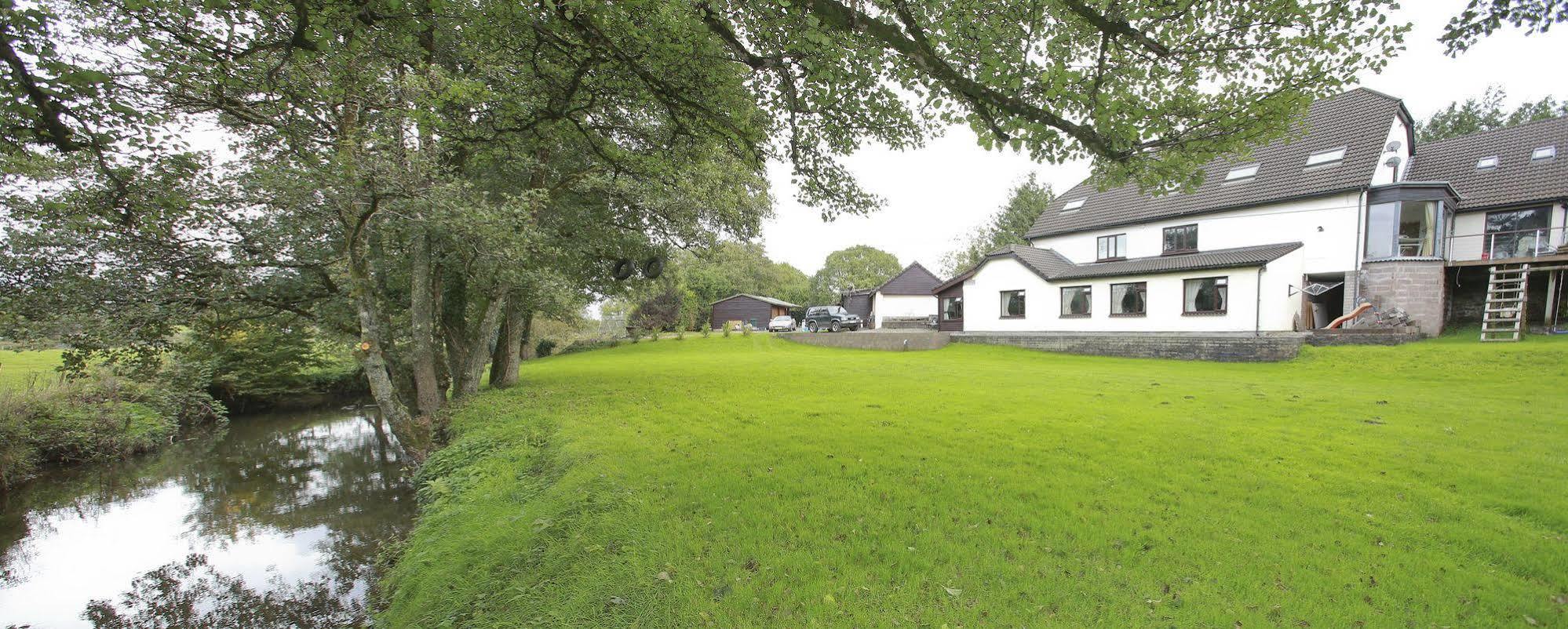 Ewenny Farm Guest House Bridgend Kültér fotó